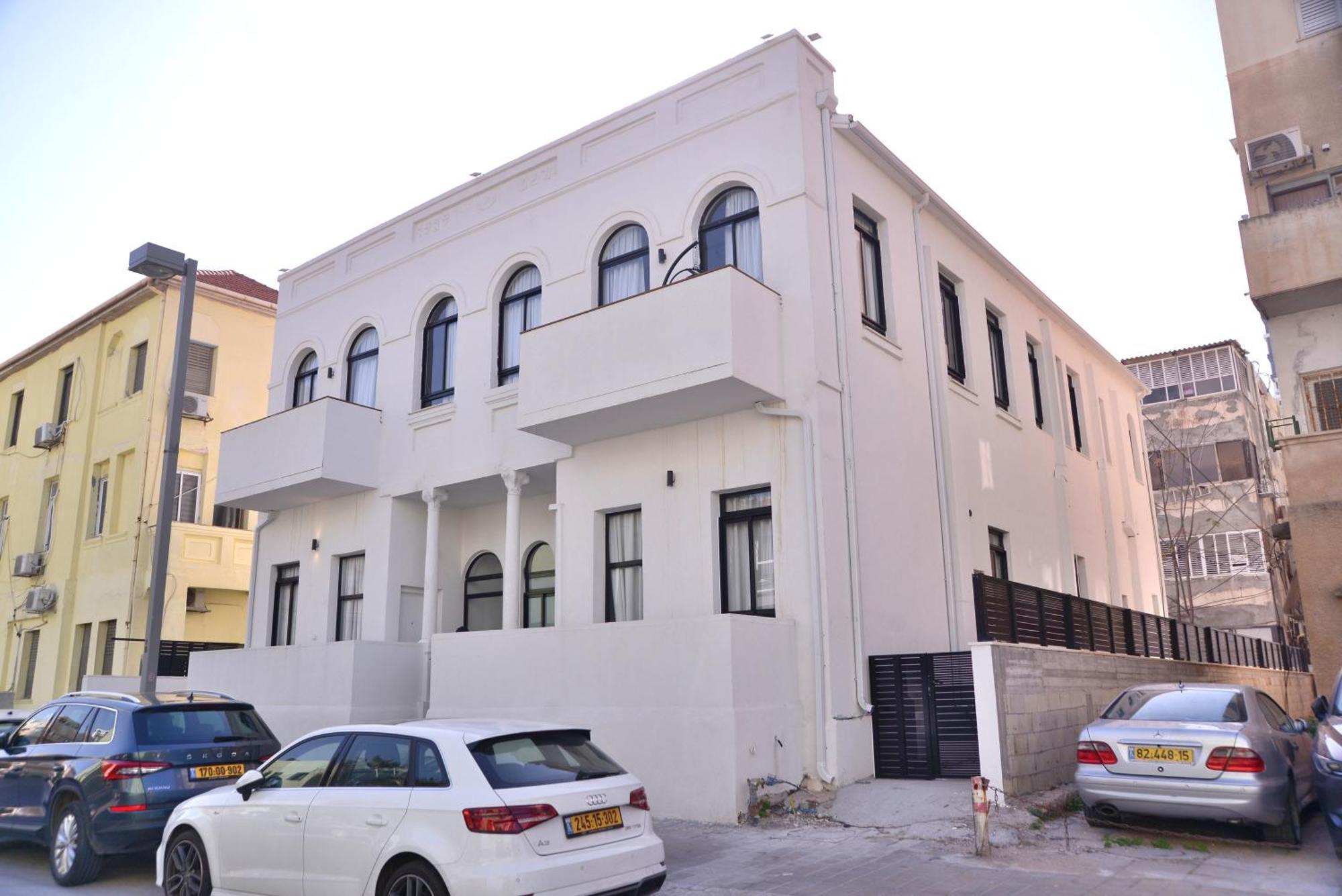 Yona 8 Bed & Breakfast Tel Aviv Exterior photo